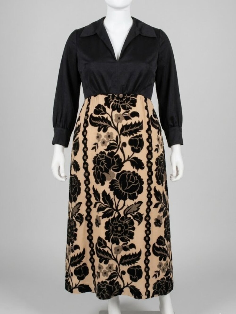 AS-IS VTG 60s 70s Floral Tapestry Hostess Maxi Gown - Glider Zip - M